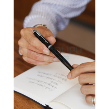 派克 PARKER 纯黑丽雅白夹墨水笔 经典款 IM系列 含笔盒+手提袋