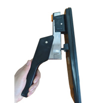 远航者 订书机 YHZ-0393 300*83*246mm (黑色) 装订厚度:210页 适配订书针型号:23/623/23 装针数量:100枚
