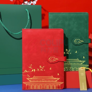 嘉然恒 jiaranheng 国潮笔记本礼盒套装 笔记本+礼盒+手提袋+桐木笔+书签+书扣 (红色款)