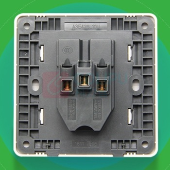 施耐德电气 Schneider Electric 正五孔插座 A3E426_10U 白色