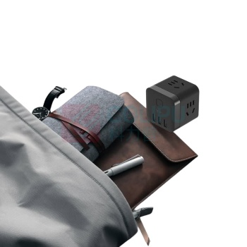 公牛 BULL 无线魔方USB插座 GN-U303WH 总控3位五孔+3USB (黑色) 10007541