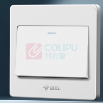 公牛 BULL 开关面板 G07K112C 