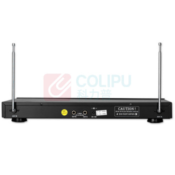 得胜 TAKSTAR 一拖二无线手持麦克风 TS-6700HH 灵敏度: -80dBm