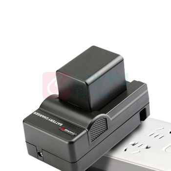 蒂森特 摄影机电池 BP-727 两电一充 适用于佳能 HF R46 R600 M52 R36 M500 M56 M506 R30 R300 R32 R308 R82