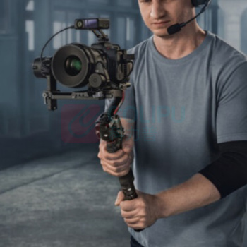 大疆 DJI DJI RS 3 Pro 套装 如影s RoninS 手持稳定器 旗舰专业防抖手持云台 相机稳定器 大疆云台稳定器 RS 3 PRO 三轴云台 (黑色)