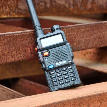 宝锋 BAOFENG 模拟对讲机 UV-5R 大功率远距离UV双段 (黑色) UV双段