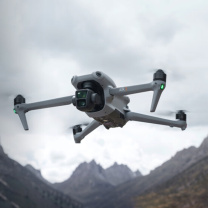 大疆 DJI 无人机 Air 3 畅飞套装(普通遥控器) 配随心换2年版+128G内存卡