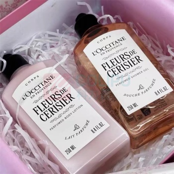 欧舒丹 L'OCCITANE 身体乳全新樱花礼盒套装(沐浴露+身体乳) 250ml+250ML 沐浴露+身体乳 配专柜包装
