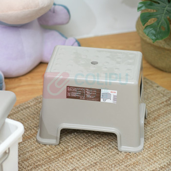 禧天龙 塑料凳子 D-2027 36.5*27*25.9cm (颜色随机)