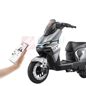 雅迪 电动自行车 冠能S 白鲨