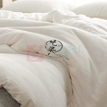 无印良品 A类亲肤抗菌胶印(无染)棉花冬被 WYMHB001 尺寸:180*220cm 成分:新疆棉花(100%棉花) (白色)