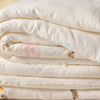 无印良品 A类抗菌大豆暗合亲肤冬被 WYDB034 尺寸:200*230cm 成分:纤维 (小熊)