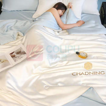 无印良品 A类抗菌刺绣单麻亲肤夏被 WYXLB063 尺寸:150*200cm 成分:丝棉 (山茶 白拼兰)