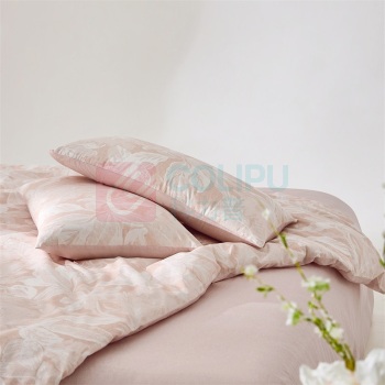 罗莱 LUOLAI 40S 100%棉全棉四件套 雨露花香 枕套:48*74cmX2 被套:200*230cmX1 床单:230*240cmX1 (粉色)