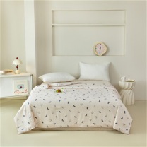 名创优品 MINISO 云柔有氧夏被 MN-XB2601 150cm*200cm