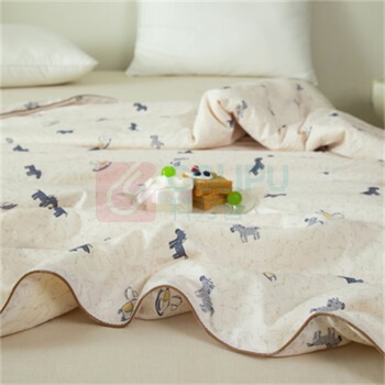 名创优品 MINISO 云柔有氧夏被 MN-XB2601 150cm*200cm