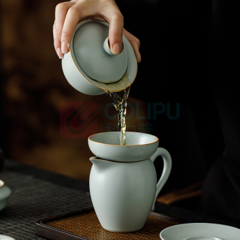 宋蕴 双师联名款汝窑茶具套装 茶壶*1 盖碗*1 茶杯*7 茶宠*1 公道杯*1 茶漏组*1