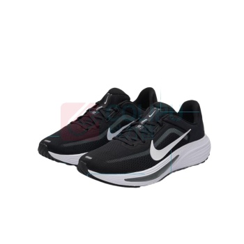 耐克 NIKE 跑步鞋男 QUEST 7 42 (黑白)