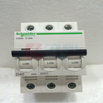 施耐德 Schneider 小型断路器 IC65N 3P D20 