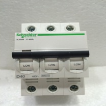 施耐德 Schneider 小型断路器 IC65N 3P D20 