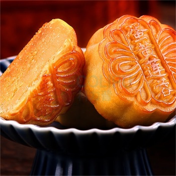 稻香村 月饼礼盒团圆佳礼 600g 12饼6味  (备注：50g蛋黄莲蓉月饼*2；50g奶油椰蓉月饼*2；50g糖醇黑芝麻月饼*2；50g传统豆沙月饼*2；50g传统枣泥月饼*2；50g传统五仁月饼*2；)
