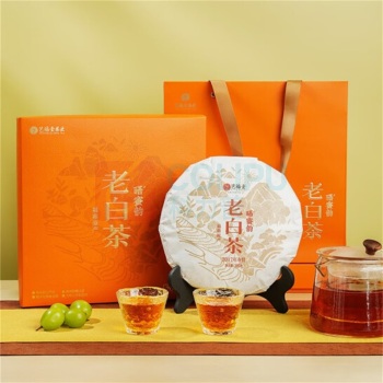 艺福堂 EFUTON 晒蜜韵®老白茶礼盒 300g