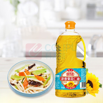 鲁花 厨中香浓香葵花仁油 900ml