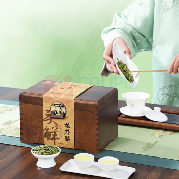 狮峰 龙井茶特级头鲜臻藏木盒 500g