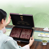狮峰 龙井茶礼盒茗狮醒春高手 200g