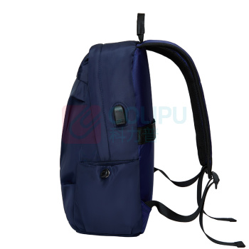 Jeep 电脑双肩包 P223078206 44*30*14cm (黑色/灰色/蓝色(随机发货)) 电脑双肩包