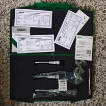 英示 INSIZE 三点内径千分尺 JC5172-123C 精度0.003mm 不含检测费 包含的千分尺:6-8mm, 8-10mm, 10-12mm 校对环规(标配):φ6mm, φ8mm, φ10mm 延长杆(标配):100mm