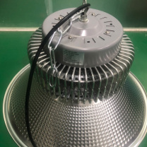 迈越 厂房灯色温6500K-AC220V防护等级:IP43灯罩角度:120度 250W