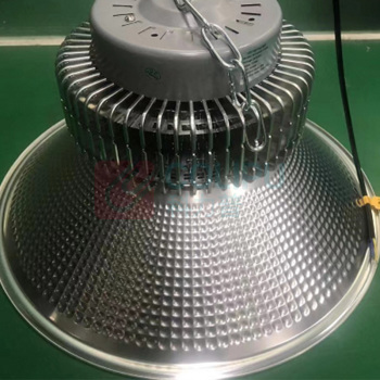 迈越 厂房灯色温6500K-AC220V防护等级:IP43灯罩角度:120度 250W