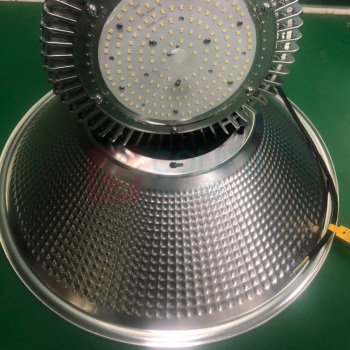 迈越 厂房灯色温6500K-AC220V防护等级:IP43灯罩角度:120度 250W
