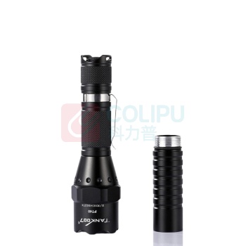 TANK007 手电筒 PT40 LED 电压3.7V 功率10W 电池18650*2 材质铝合金