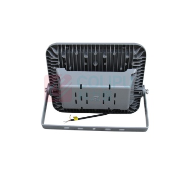 WAROM 华荣 投光灯 RLEFL336-XL150P 额定电压:AC220V 配用光源:LED(150W);引入电缆:Φ6-Ф8mm;防护等级:IP65;防腐等级:WF2;重量:5.8kg;控制方式:PLC-IOT载波