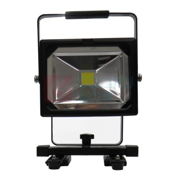 WAROM 华荣 工作灯 RLEPL511 额定电压:14..8V;额定容量6.6Ah 配用光源:LED(7/15/30W);重量:3kg(灯具);1.88kg(三脚架)便携式应急