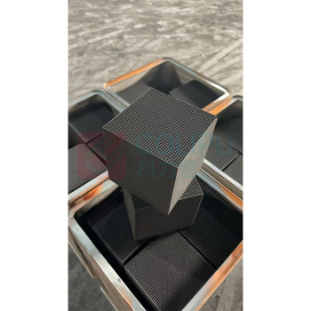 标阜 防水蜂窝活性炭 100×100×100mm 800碘值-1.5mm孔 18PCS一箱