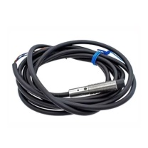 璐克斯 接近传感装置 E2B-S08LN04-WP-C1 货期17天