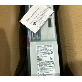 三菱 uni 驱动器 MDS-CH-V2-3535 输出8.4/8.4A3PH 456V 0-240HZ