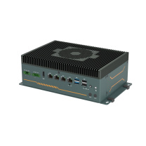 集和诚 边缘控制器 BRAV-7131/S001 内存是 32G 硬盘是 64G
