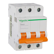 施耐德 Schneider 空气开关断路器 EA9AN3D32 3P D32A (白色)