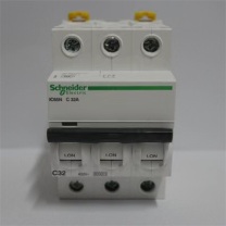施耐德 Schneider 漏电断路器 EA9RN3C3230CA C32-3P
