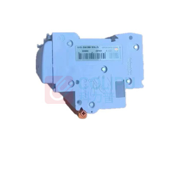 施耐德 Schneider 空气断路器 Easy9 4P 380V 32A 漏电保护断路器