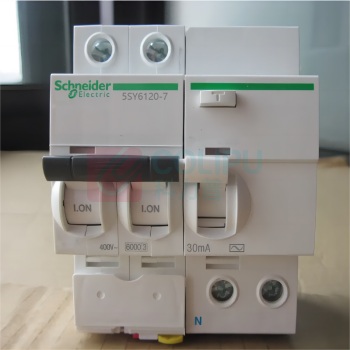 施耐德 Schneider 控制开关 5SY6120-7