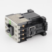 FUJI 接触器 SC-E05A AC110V
