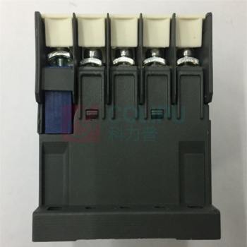 施耐德 Schneider 四极接触器 LC1K09008B7