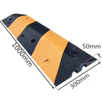 也特 压线板线槽减速带 1000*300*50mm 橡胶PVC 斜纹二线槽 槽内高30mm*宽35mm (橙黄随机)