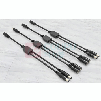汇君 HJUN DC5.5*2.1mm一分二视频监控延长线电源分配线5A12V 一母分二公40cm【3A】 DC-40-1z2