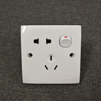 曼科 MANK 多功能暗装带灯家用面板 86型10A 二三插带开关